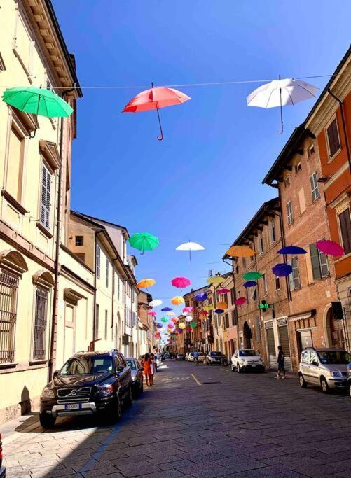 Mansarda Con Vista In Centro A Piacenza Apartment Exterior photo